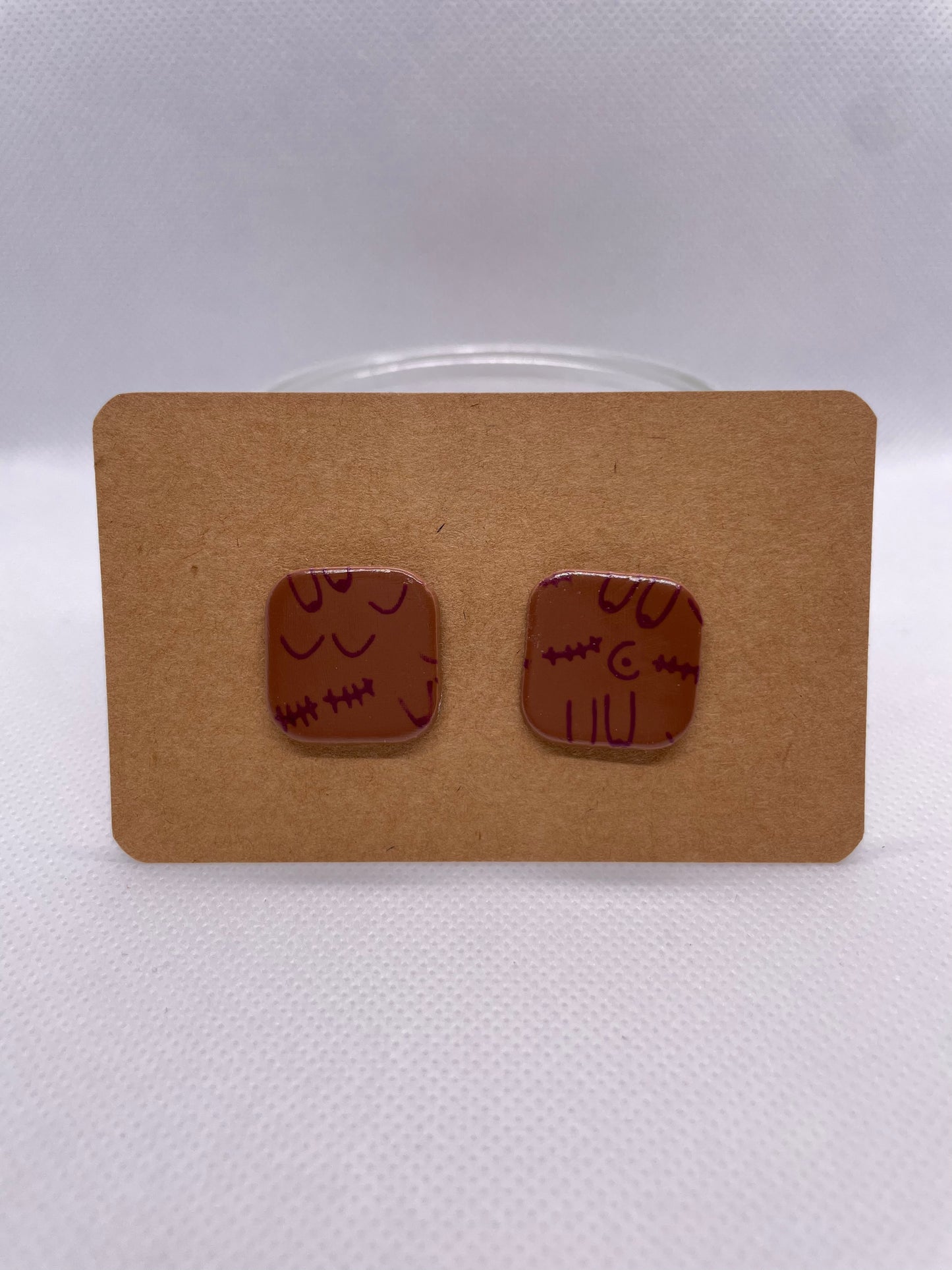 Organic Square MIDI Studs - cinnamon and wine